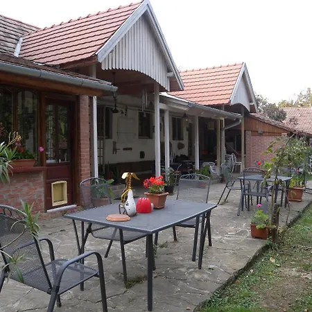 Ferienhaus Nemesbuk 3 Kehidakustány
